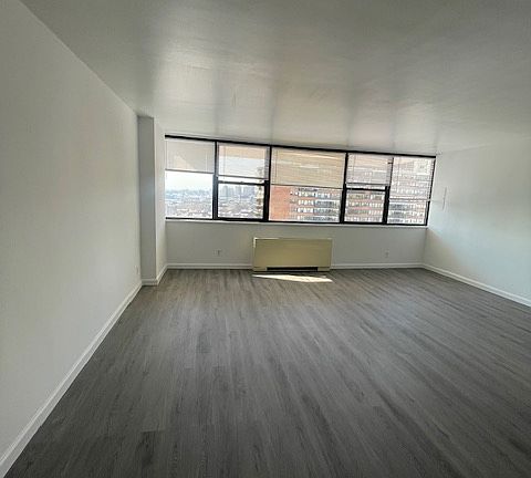 4th image of 270 Marin Blvd APT 18P