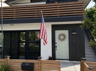 218 Garnet Ave, Newport Beach, CA 92662