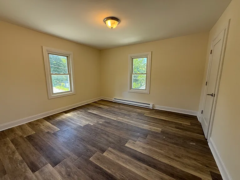 174 Center St — Photo 10