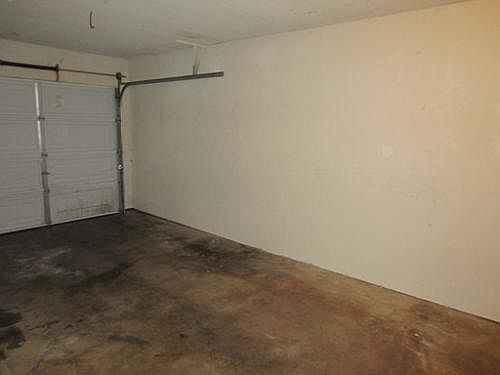 2nd image of 642 S 4th St