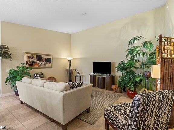5th image of 15382 Queen Angel Way