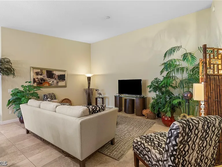 15382 Queen Angel Way — Photo 5