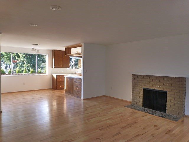 2nd image of 2605 Vining Pl