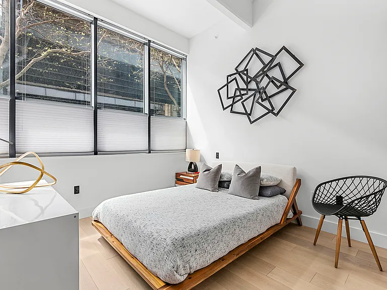 338 Berry St #1B — Photo 3