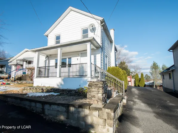 1213 Franklin St #L-206, Old Forge, PA 18518