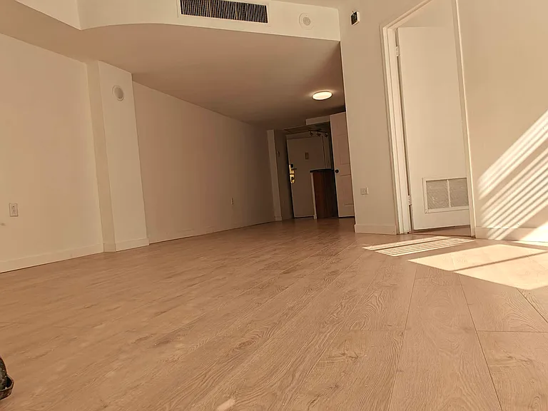 801 Brickell Bay Dr #365 — Photo 21