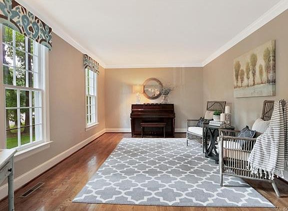 4th image of 2207 Oak Water Ct
