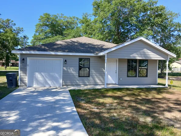 174 Lamar St, Folkston, GA 31537