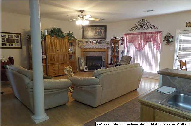 1st image of 26397 Maplewood Dr