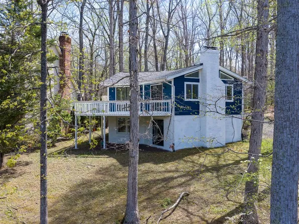119 Larkspur Ln, Locust Grove, VA 22508