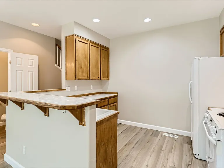 3133 NE 13th Pl — Photo 9
