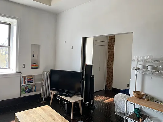 Rented by Compass | media 20