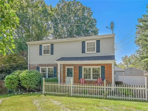 446 Stratford Rd, Akron, OH 44333