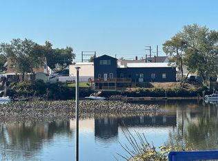 29 Edgewater Ave, Westville, NJ 08093