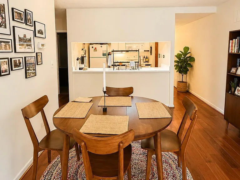 233 S 6th St #303A — Photo 3