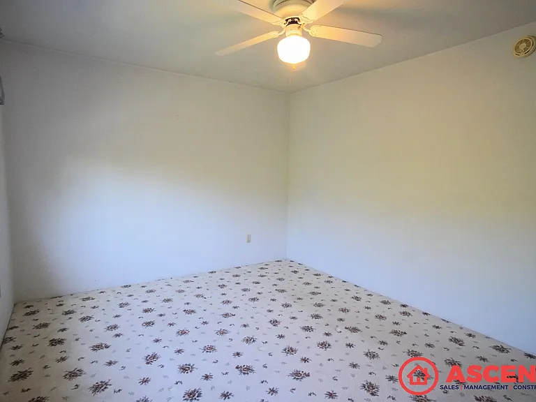 7932 Stine Rd — Photo 14