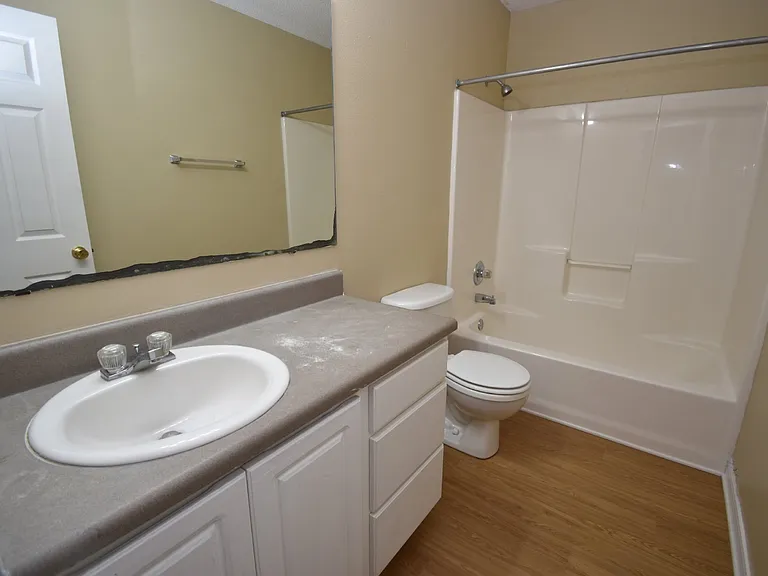 1064 Antigua Cir — Photo 15