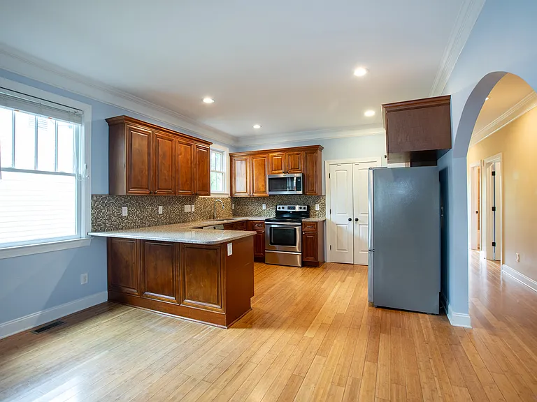 1816 Pegram St — Photo 8