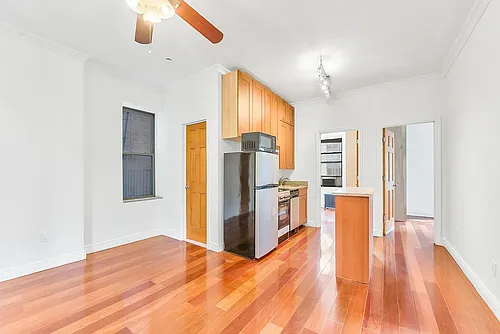 1219 1st Ave #4A Photo 1