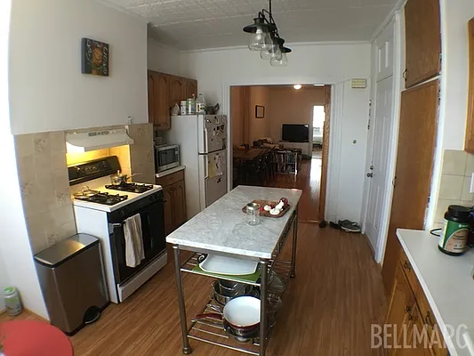 Rented by Bellmarc Realty | media 48