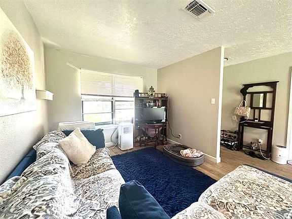 5th image of 3750 Nathan St