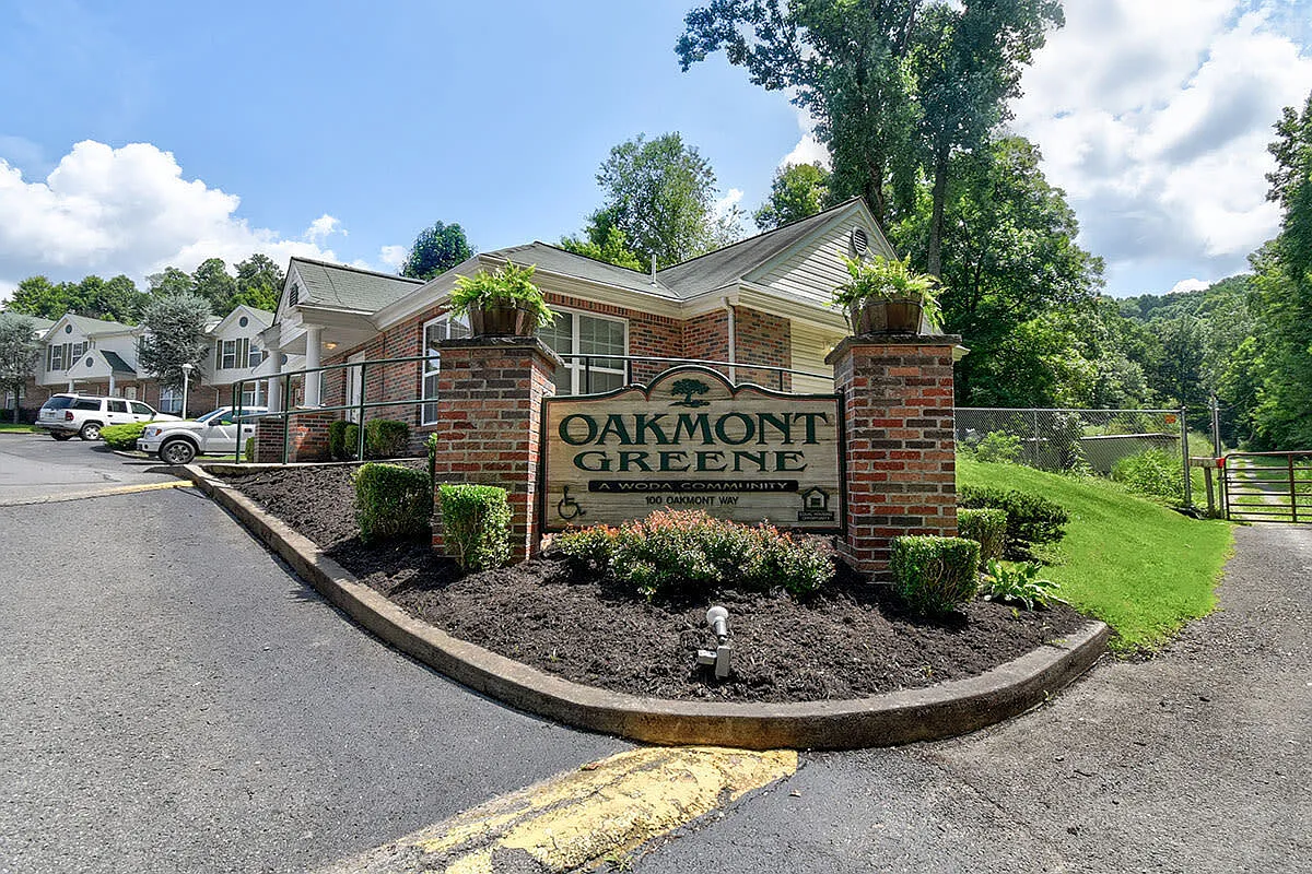 Oakmont Greene I — Photo 2