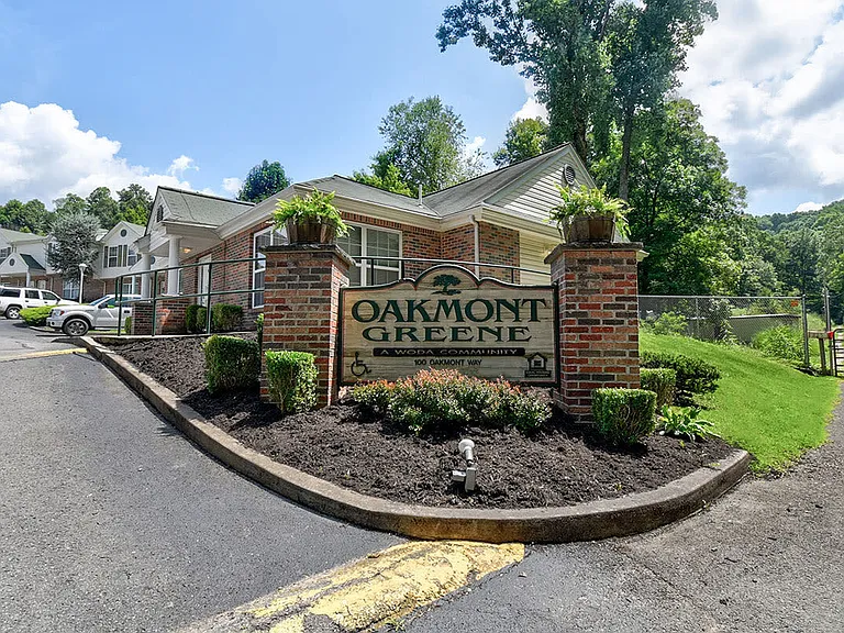 Oakmont Greene I — Photo 2
