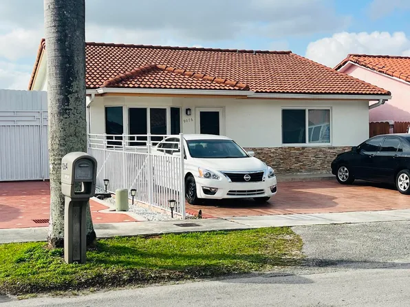 9076 NW 113th Street, Hialeah Gardens, FL 33018