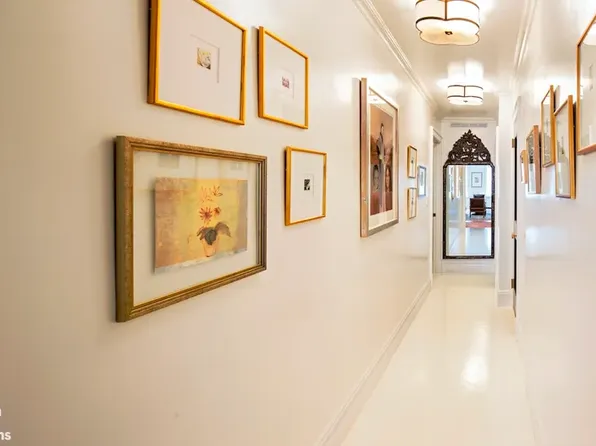 891 Park Avenue image 8 of 12