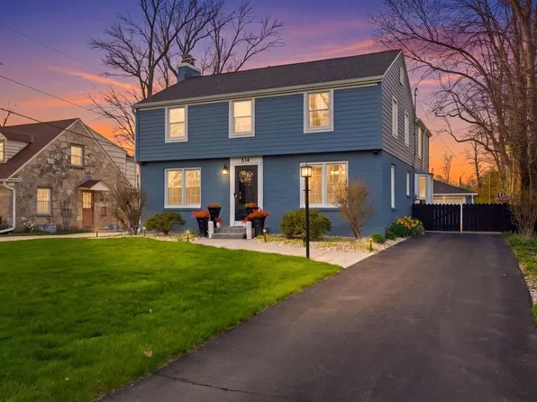 514 East Community PLACE, Milwaukee, WI 53217