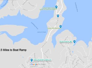 366 Spanish Oak Dr, Canyon Lake, TX 78133