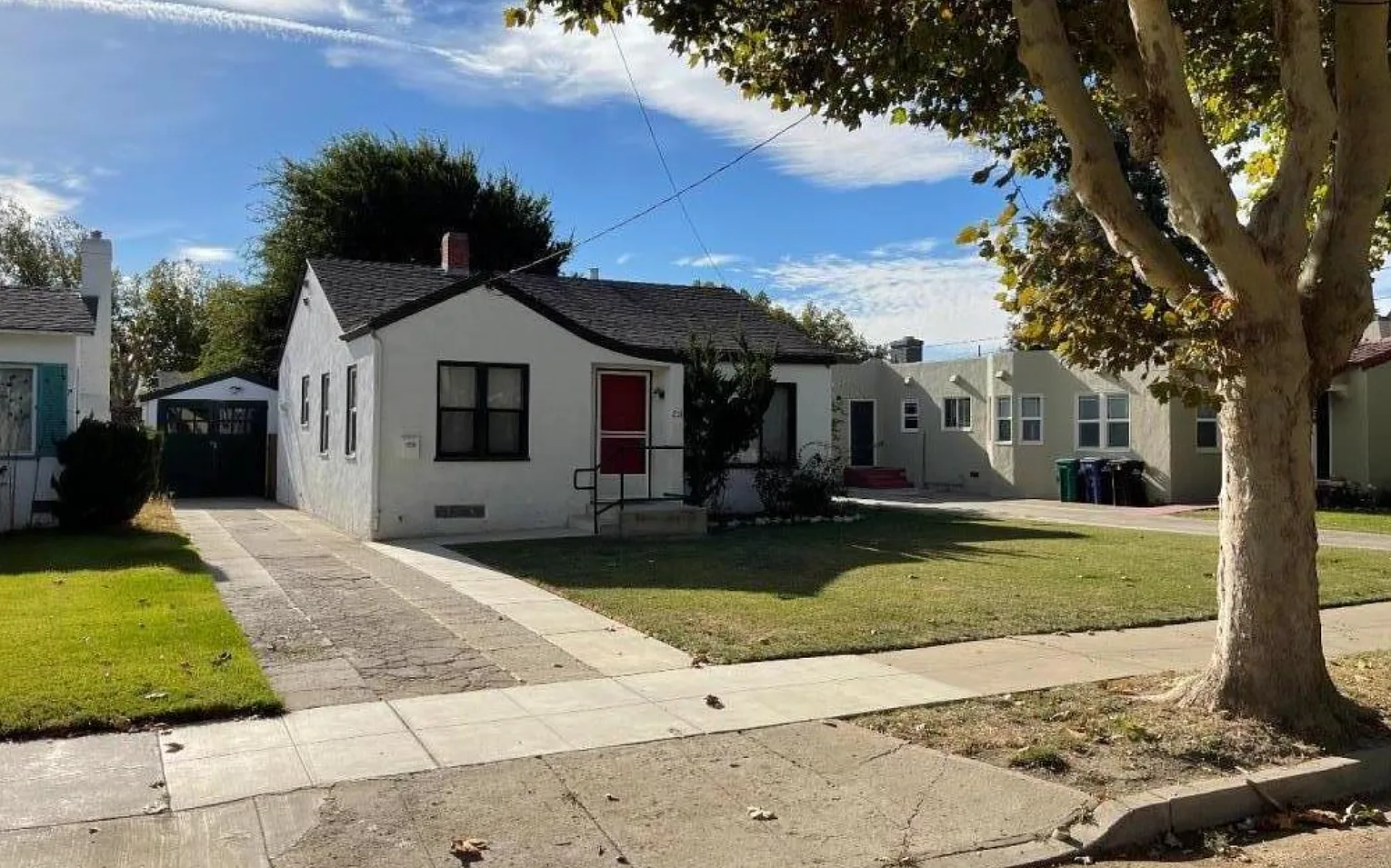 3 bed, 1230 sqft, $3,000 — Photo 1