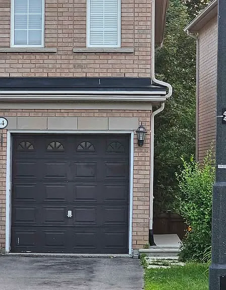 44 Skywood Dr — Photo 1