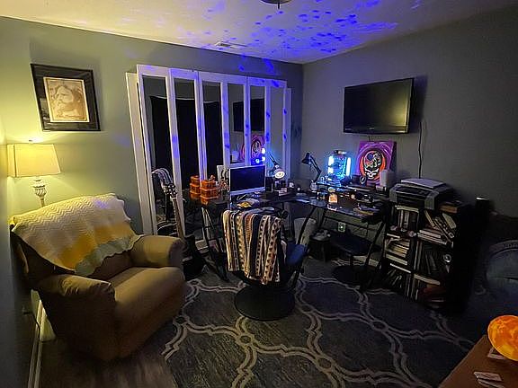 2nd image of 343 Highway 101