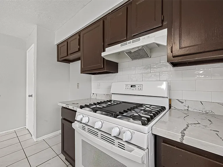 1606 Westfork Dr — Photo 14