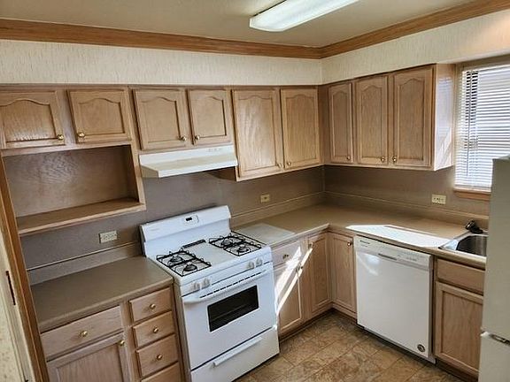 4th image of 617D Vance Cir