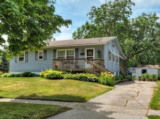 5906 Gregory Ln, Des Moines, IA 50312