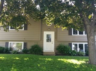 2556 Carla Ln NW, Rochester, MN 55901