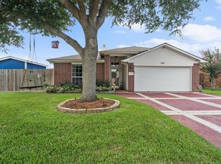 5127 Chase Park Cir, Bacliff, TX 77518