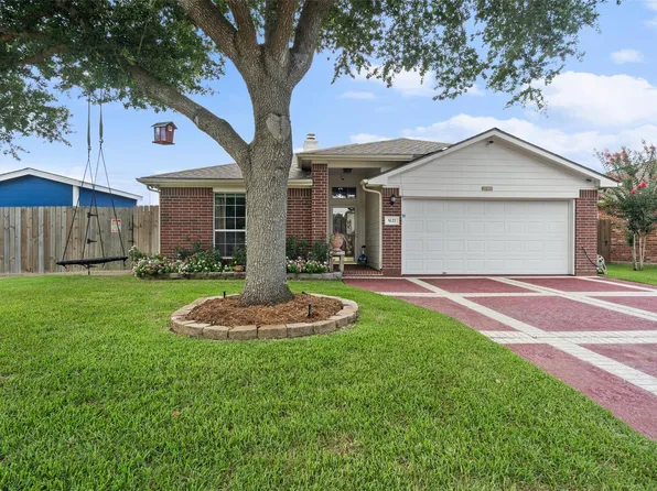 5127 Chase Park Cir, Bacliff, TX 77518
