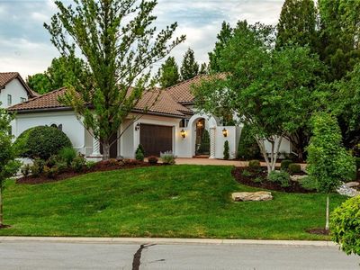 3240 W 138th Ter, Leawood, KS, 66224