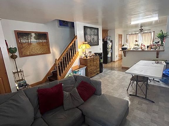 5th image of 1008 Ayres Ct
