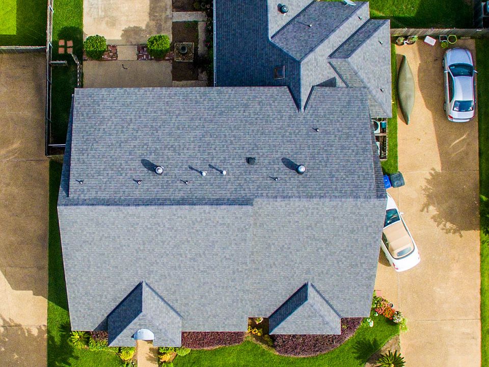 2nd image of 611 Chambord Cir
