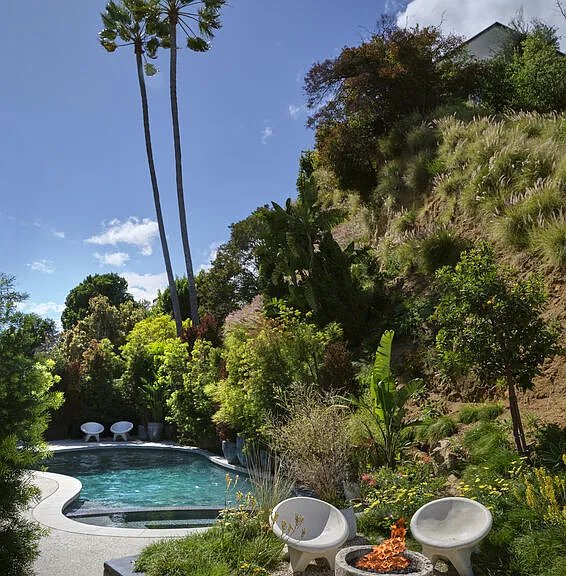 8673 Hollywood Blvd — Photo 25