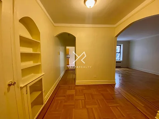 Rented by Yaffa Realty LLC | media 3