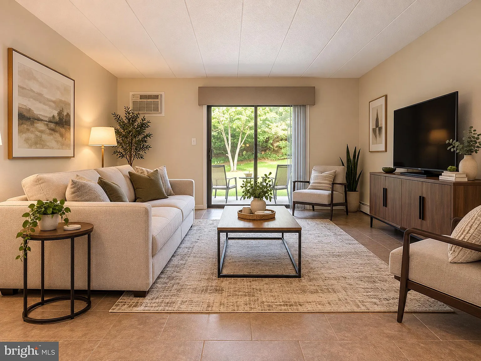 2 bed, 1.0 bath, 963 sqft, $1,750 — Photo 4