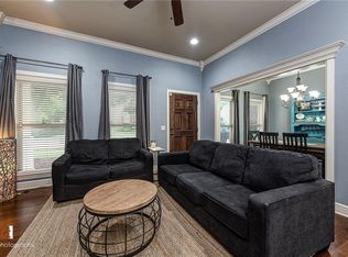 3703 W Cherokee Rd, Rogers, AR 72758