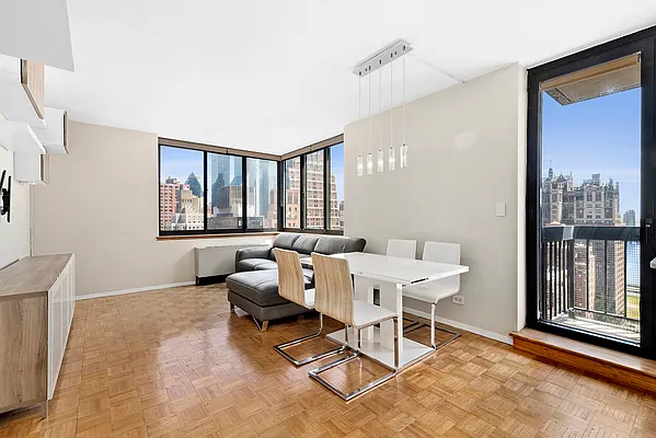 Rented by Douglas Elliman | media 14