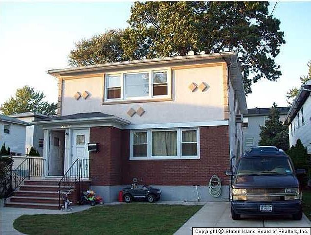 1st image of 2257 Victory Blvd