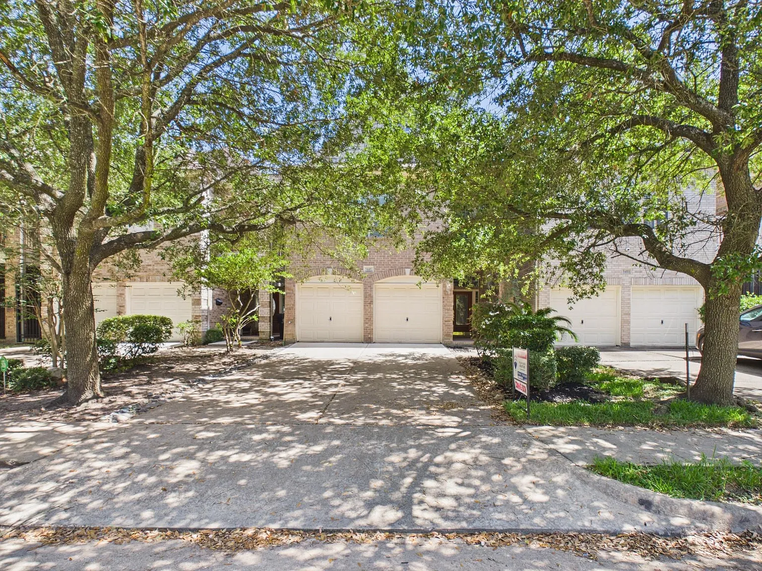 4 bed, 4.0 bath, 3518 sqft, $4,500 — Photo 1